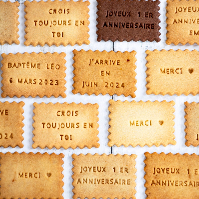 Biscuits avec textes personnalisés