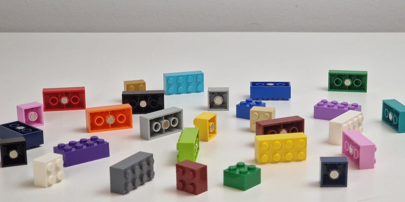 Magnete aus Lego® Steinen in neuen verschiedenen Farben und Größen Für Tafel, Kühlschrank, Whiteboard Mitbringsel, Gastgeschenk Bild 1