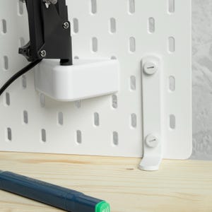 IKEA SKADIS pegboard - TERTAIL lamp mount - holder support / Lampenhalter