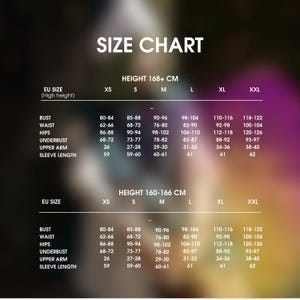 Pode incluir: Tabela de tamanhos de roupa com medidas em cent&iacute;metros para busto, cintura, ancas, debaixo do peito, bra&ccedil;o superior e comprimento da manga. Tamanhos de XS a XXL, com tabelas para alturas de 160-166 cm e 168+ cm.