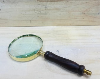 Loupe de 10 cm (4 po.) avec manche en bois