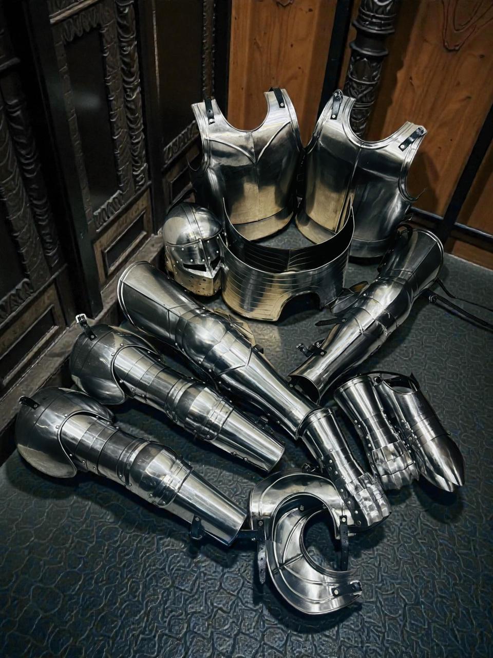 Medieval Gothic Full Plate Armor Suit: Full Body Steel Knight Costume ...
