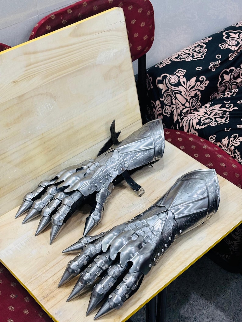 Medieval Gauntlet Gloves With Steel Fingers - Etsy
