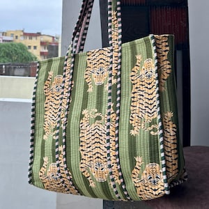 Handmade Quilted Bag Soft Indian Cotton Tote Bag, Women Shoulder Bag Travlang Bag, New Tote Bag Collection Hand Block Print, Lightweight Art