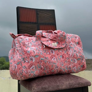 Large Cotton Weekender Travel Bag for Women Handmade Quilted Fabric Duffle Bag Block Printed Overnight Bags Floral Hand Luggage Bag For Sale