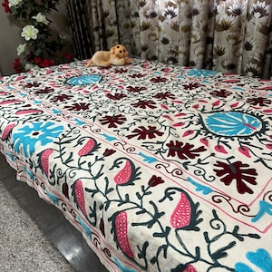 Suzani hand embroidery bedspread, Suzani throw, Suzani Wall hanging & table cover, Suzani bedspread, Bohemian decor, Uzbek suzani embroidery