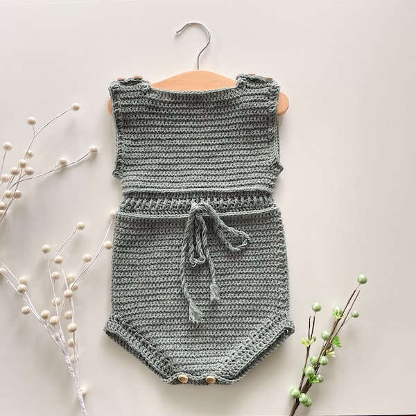 Crochet Pattern - Classic Baby Romper with Ribbon, for Boys and Girls (sizes 0-3, 6-9 months) (English only)