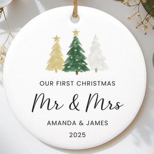 Adorno de primera Navidad para casados, adorno para Sr. y Sra. 2025, regalo para esposo y esposa, regalo de boda, recuerdos personalizados de primera Navidad