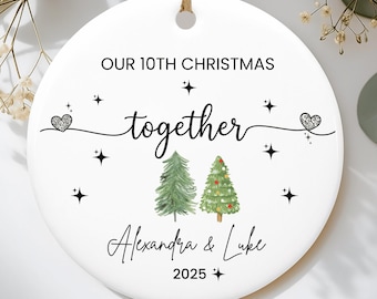Gepersonaliseerd onze 10e kerst samen aandenken - tiende kerstbal, kerstbal voor stellen, 10 jaar kerstcadeau
