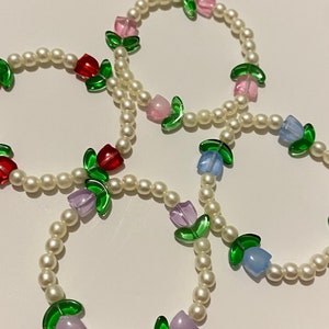 Tulip beaded bracelet