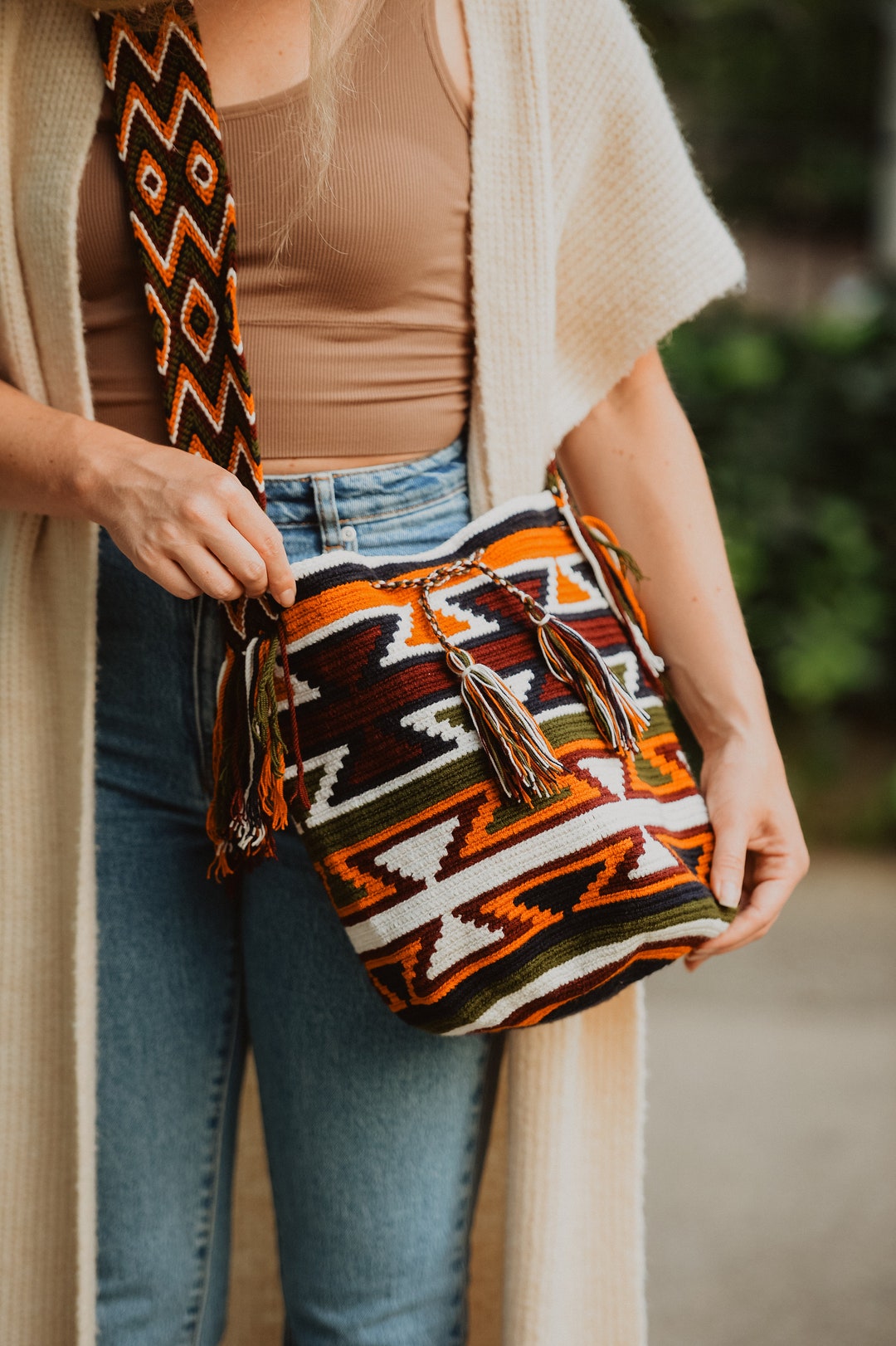 Mini Sac Bandoulière Crochet Boho – Noir Et Blanc Géométrique – Rising International – Occasion