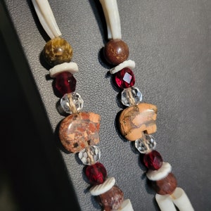 Beautiful traditional Native 2 strand Zuni bear dentalium necklace