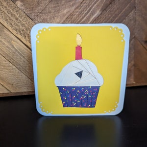 Cartão de aniversário, feito à mão, cupcake, casquinha de sorvete