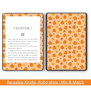 Puede incluir: Dos lectores electrónicos con una funda de color naranja claro con un patrón repetitivo de calabazas naranjas, bellotas marrones y hojas de otoño rojas y amarillas. El dispositivo izquierdo muestra texto que comienza con CHAPTER 1.