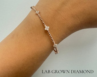 Bracelet diamants cultivés en laboratoire, jonc flexible de perles, grappe de fleurs, or rose blanc jaune massif 14 carats. Bracelet jonc diamant flexible. Coupe ample.