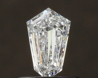 GIA Cert. Natural Diamond - 0.39 ct. D Color, SI1 Kite
