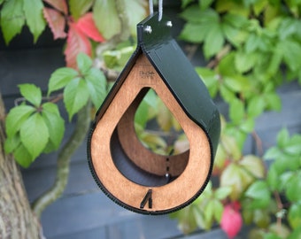 Vogelhaus Modell Teardrop - Garten, handgemachtes Geschenk für Vogelliebhaber - Gartendekor aus Holz - Teil montiert.