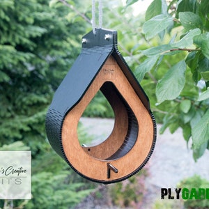 Vogelhaus Modell Teardrop Garten, handgemachtes Geschenk für Vogelliebhaber Gartendekor aus Holz Teil montiert. Bild 2