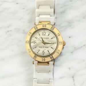 Anne Klein White Ceramic Crystal-Accent Bracelet Watch Anne Klein AK-10-9416WTWT - Ceramic Watch • Watchard.com main image 2