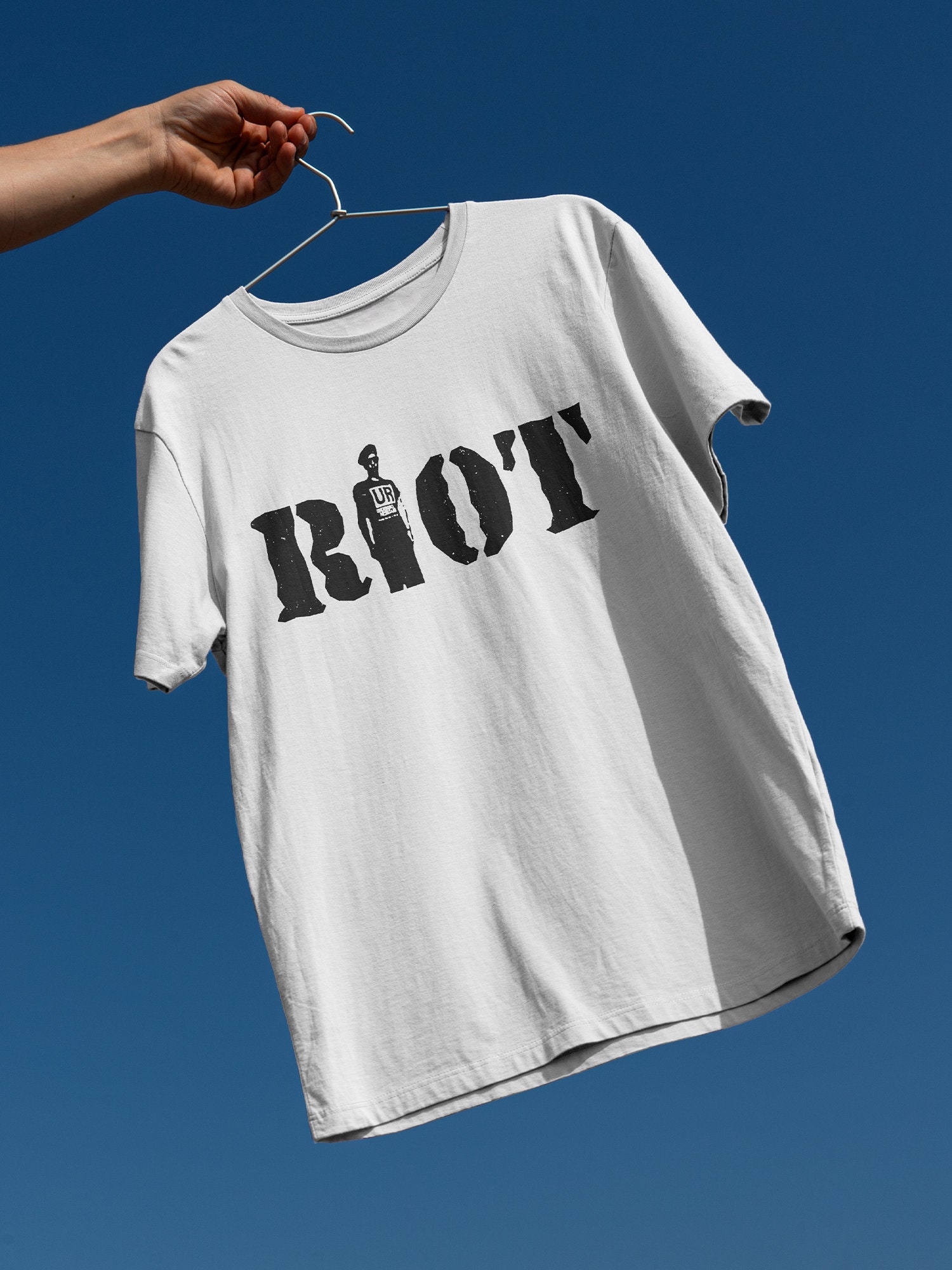 Underground Resistance RIOT T-shirt / Cybotron Stingray Underground Resistance RIOT T-shirt / Cybotron Stingray