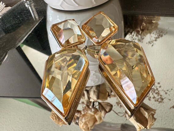 Geometric Transparent Acrylic Dangle Earrings for… - image 1