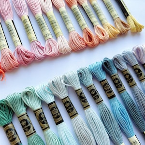 Filo da ricamo: confezione da 25 colori di filo di cotone