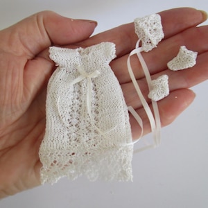 手編みドールハウス用ベビー洗礼セット、1/12スケール