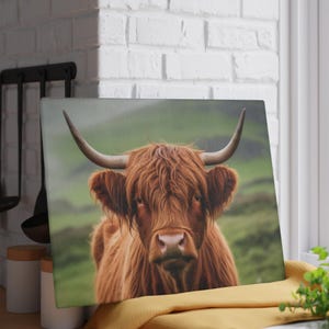 Highland Cow Glass Cutting Board, Cow Lover Kitchen Decor, Farmhouse Glass Chopping Board, Rustic Home Gift, Animal Cutting Board, Cow