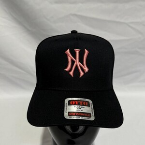 NY UPSIDE DOWN Snapback Hat – Custom Black Otto Cap, New York Streetwear Gift