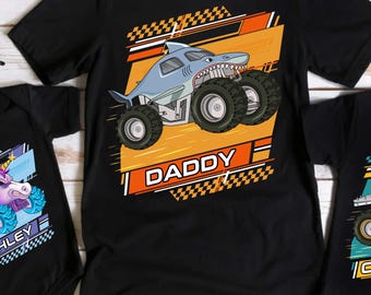 Camiseta personalizada con nombre de Monster Trucks, camiseta 100 % algodón, camiseta de cumpleaños a juego, camisetas personalizadas para el equipo de boxes familiar, camiseta de fiesta de cumpleaños para niño