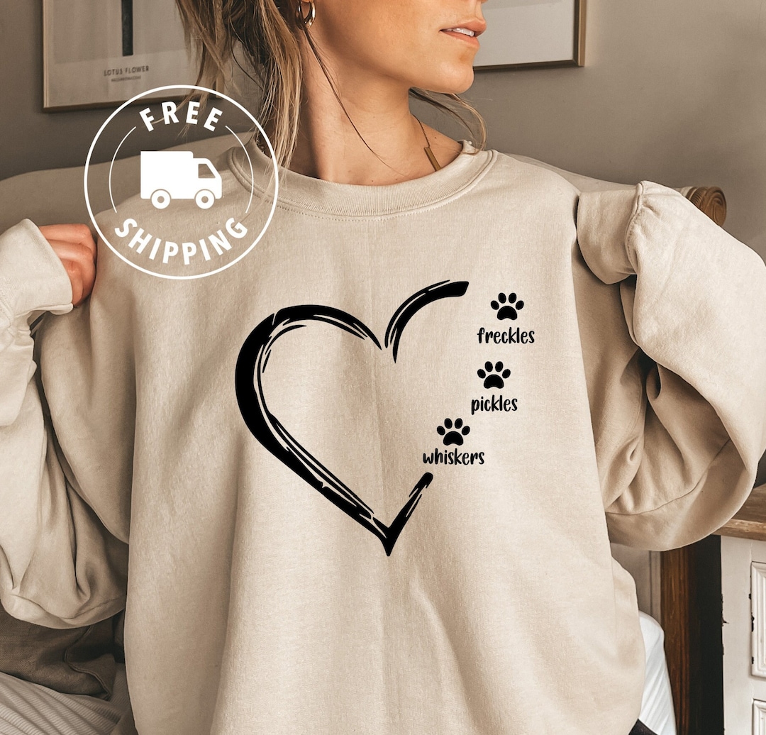 CUSTOM DOG MOM Sweatshirt, Dog Mom Gift, Personalized Dog Mom Sweatshirt, Gift for Dog Lover