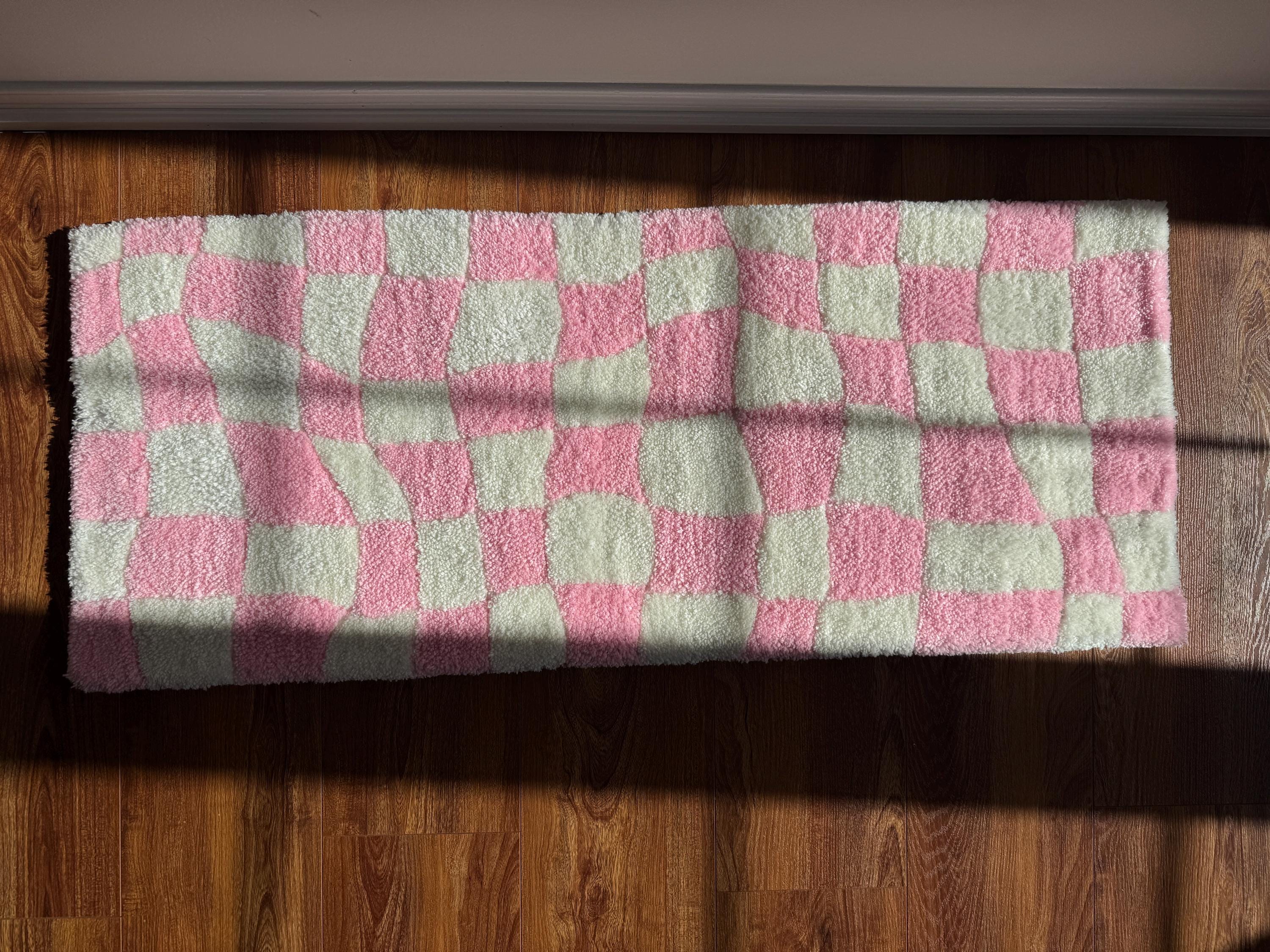 Tufted Check Rug Cozy White & Pink Checkered Tufted Rug – Soft Handmade Aesthetic Decor ...