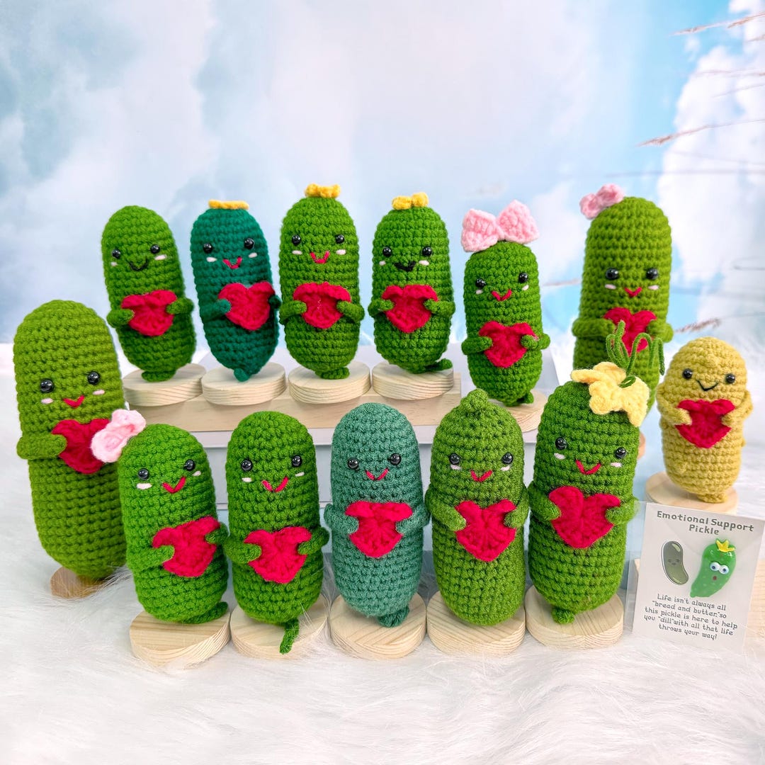 RSZBUMY Emotional Support Crochet Animals Potato Set Positive Pickle Vegetables With Note,Cute Present For Father Coworker Friends Child,Emotional Support Pack For Decor Desk Home Office(4PCS