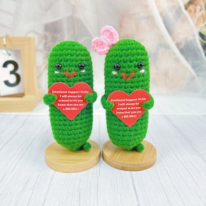 Emotional Support Pickle,Handmade Crochet Pickle With Red Heart Sign,Crochet Sour Cucumber,Valentine&#39;s Day gift,Caring Gift For Her/Him