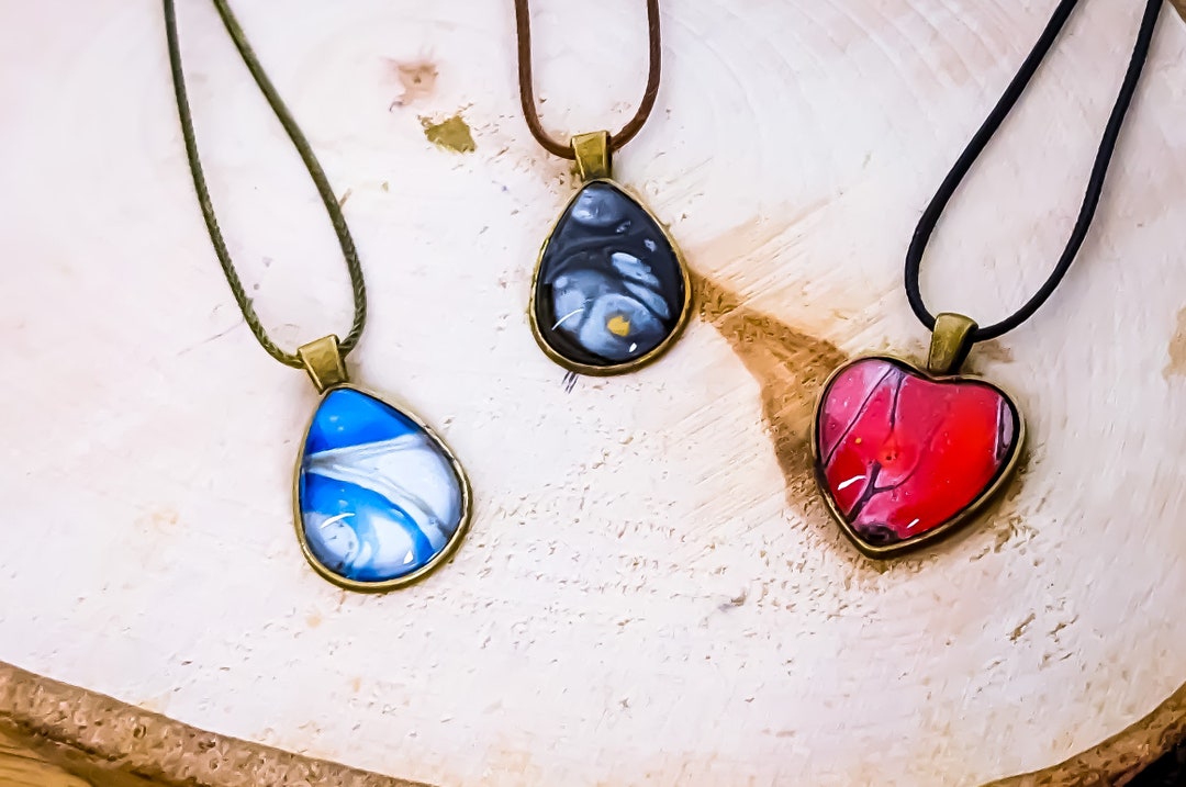 Tasteful Necklaces, Acrylic Paint Jewelry, Paint Pour Jewelry, Fluid