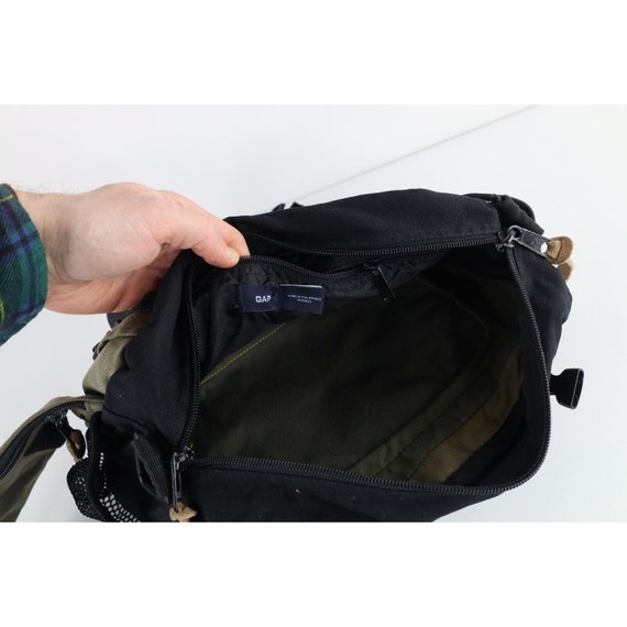 Vintage Y2K 2002 Gap Distressed Large Multipocket Crossbody