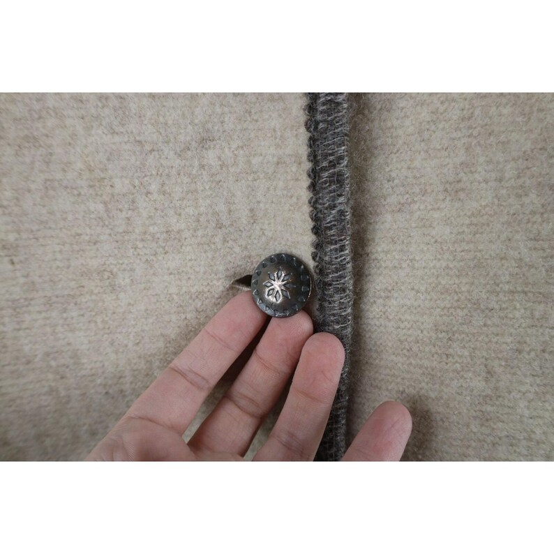 90s LL Bean Womens Large Heavyweight Wool Knit Cardigan Sweater Beige