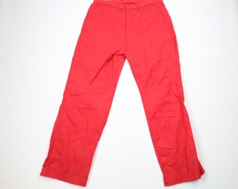 70s streetwear hombres grandes angustiados en blanco pierna ancha cortavientos pantalones rojos, pantalones cortavientos de la década de 1970, pantalones vintage swishy, pantalones para hombre de la década de 1970