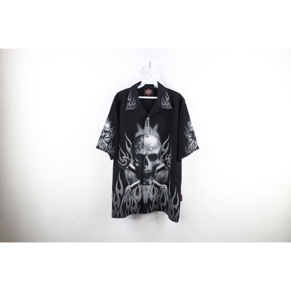 90s Streetwear Mens Medium Looped Collar Fire Flames Skull Button 