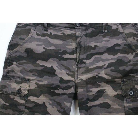 90s Streetwear Mens 36 Distressed Above Knee Camo… - image 3
