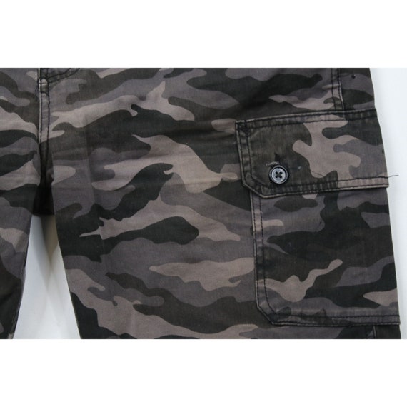 90s Streetwear Mens 36 Distressed Above Knee Camo… - image 5