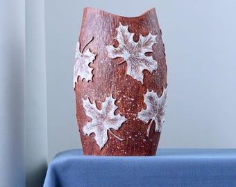 Handmade Wood Vase with Maple Leaf, Wooden Indoor Decor, Boho Farmhouse Gift