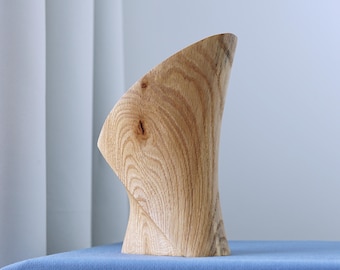 Handcrafted American Oak Wood Vase, Minimalist Sculpture for Dried Flowers, Natural Wood Art