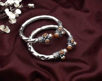 Brazalete tribal de plata oxidada con 8 piedras semipreciosas, pulsera étnica bohemia llamativa (1 unidad)