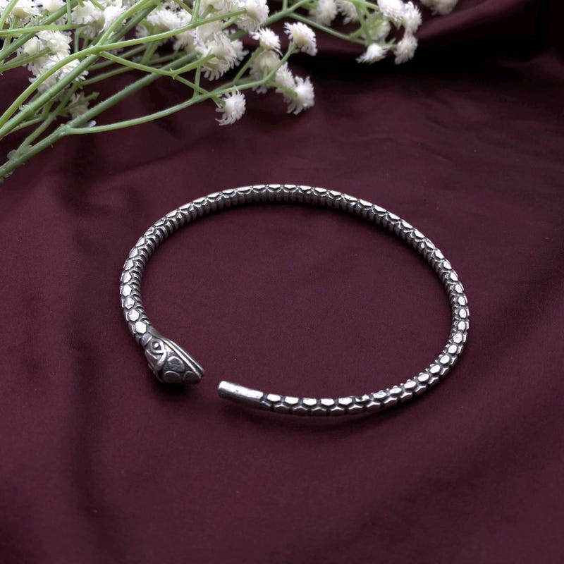 Armlet - Etsy