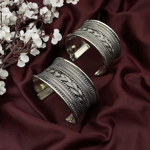 Silber Armreif: Breiter geflochtener Tribal Armreif