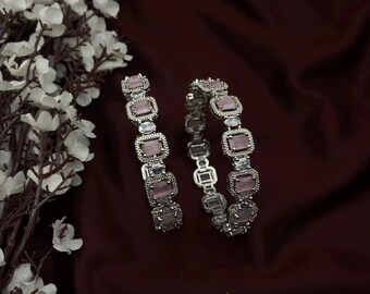 Parure De 2 Bijoux : Collier Et Bracelet Plaqué Rhodium Argenté Avec Petits Cœurs, Neufs Avec étiquettes