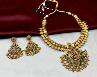 Collana con corna di cervo in oro, ciondolo con testa di cervo, collana con renna in oro - Italia
