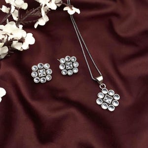 Oxidized Silver Pendant Necklace & Stud Earrings Set - Boho Chic