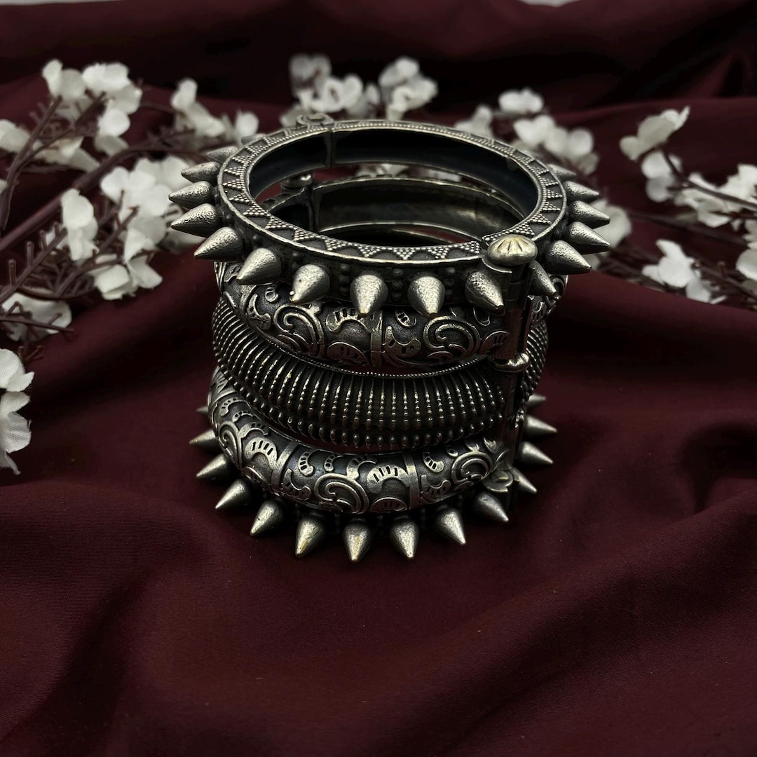 アクセサリー silver tone ethnic bangle Indian jewelry Oxidized Silver Kada Bangle Set: Indian Ethnic Tribal Jewelry - Etsy
